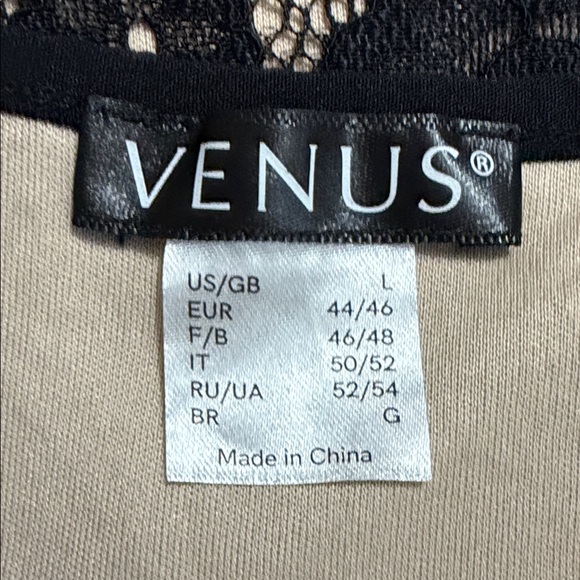 VENUS Elegant Black Floral Camisole - Picture 5 of 6